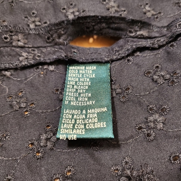 Ralph Lauren 100% Cotton Romantic Black Collared Floral Eyelet Wrap Top L - Picture 9 of 11